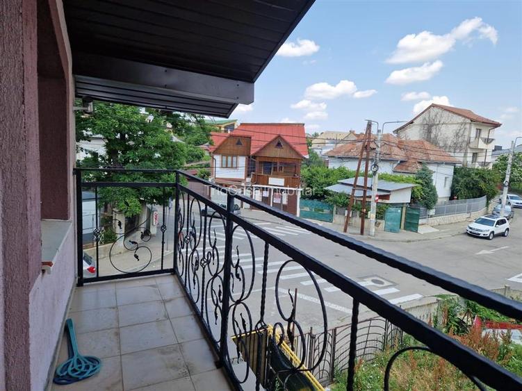 CASA DE VANZARE CRAIOVA,  5 camere ,str. T. Vladimirescu , teren - 200 mp - 2