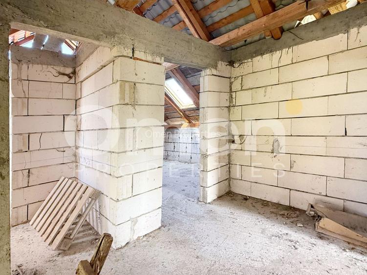 Casă cu potențial imens P+M, teren 7,91 ari, zonă liniștită, Ocna Șugatag. - 13