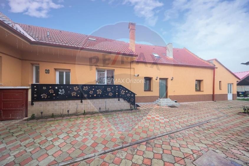 Casă deosebită în Cristian – complet mobilată și utilată - 7