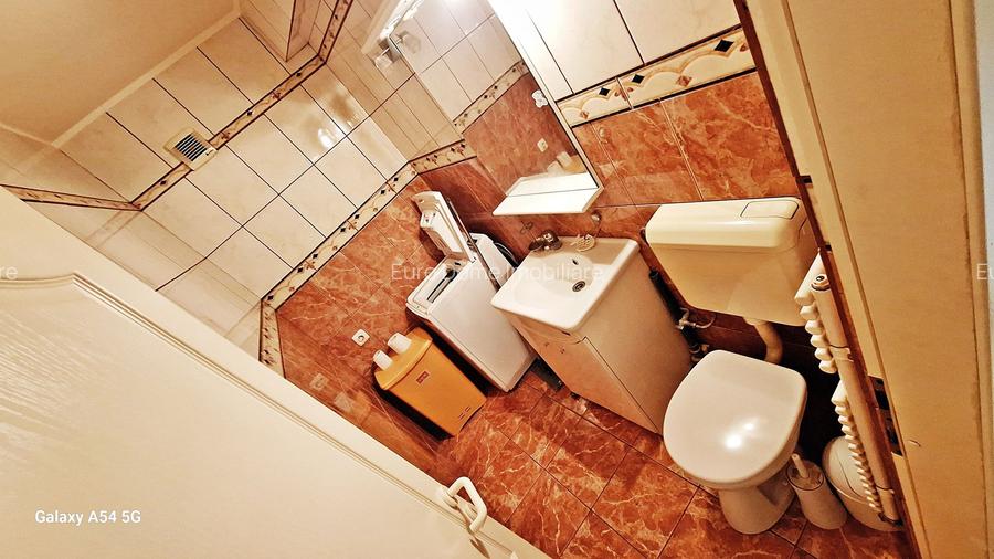 Centrul Civic, apartament cu 4 camere, 78mp+5mp balcon, 175000 euro - 18