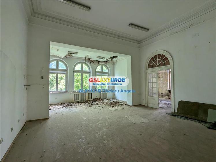 Cismigiu, vila neoromaneasca, suprafata construita 3000 mp, teren 1760 - 20