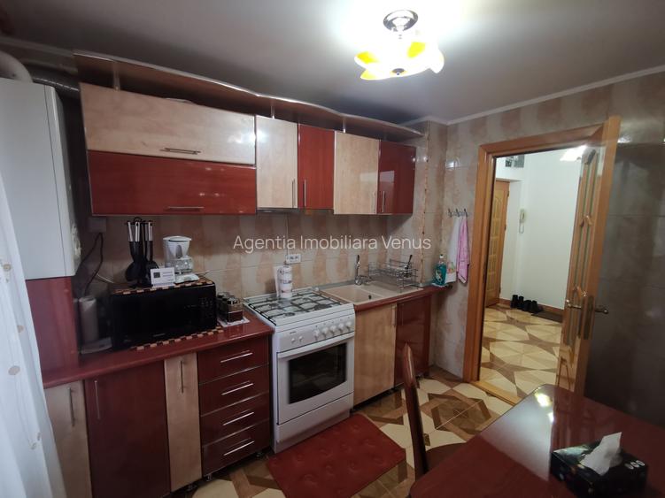 Apartament 3 camere zona Electroalfa - 4