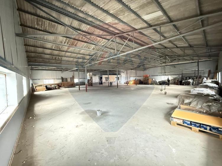 Hală industrială cu birouri si teren Gura Humorului - 13