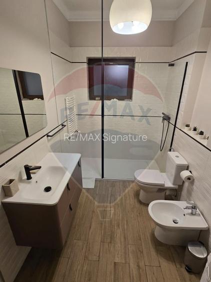 DE INCHIRIAT Apartament 5 camere,-parter, în vila  Kiseleff - 21