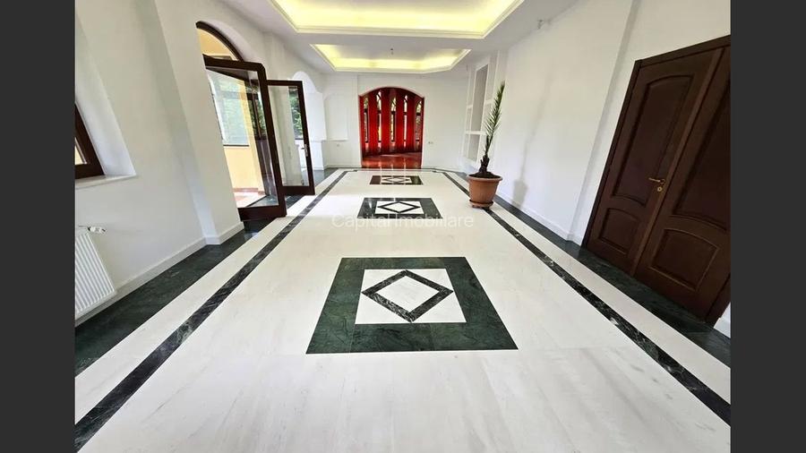 Vând Hotel/Pensiune Breaza: 15 camere, 1000 mp
 - 7