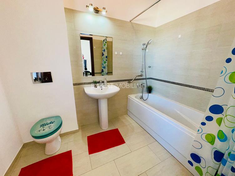 Aleea Privighetorilor- Penthouse 833 mp utili mobilat complet 3600 Euro + TVA - 22