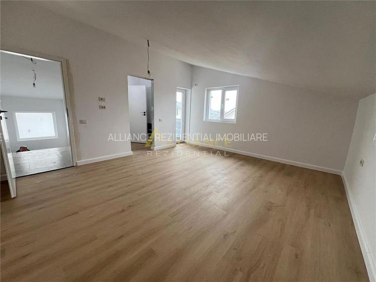 Vila individuala - 4 camere - 3 bai - 200 m de bulevardul principal - 11