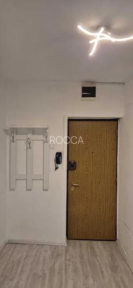 Garsonieră decomandată 40 mp – Piața Muncii, etaj 4/8, metrou 5 min - 8