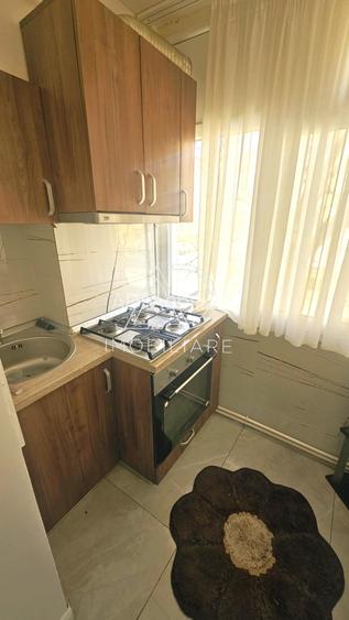 Apartament 2 camere de vânzare – zona Mall, Str. Dacia, etaj 1 - 5