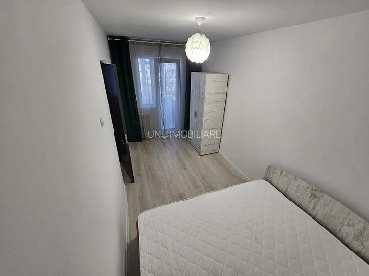 Apartament cu 3 camere - zona Podu Ros - Vis a vis de Directia de Pasapoarte - 5