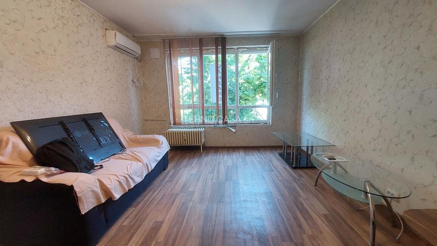 Apartament 4 camere , 2/4, Titan , Theodor Pallady, metrou 1 Decembrie - 4