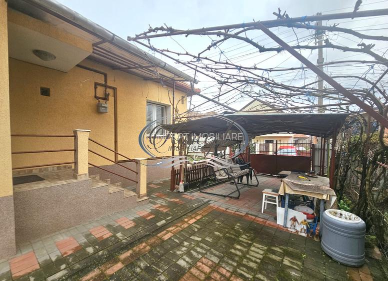 Casa solida cu teren drept si pozitie retrasa - 3