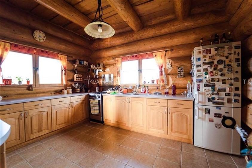 Casa din busteni cu ferma zootehnica si afacere (Tengheler, Com. Ditrau) - 7