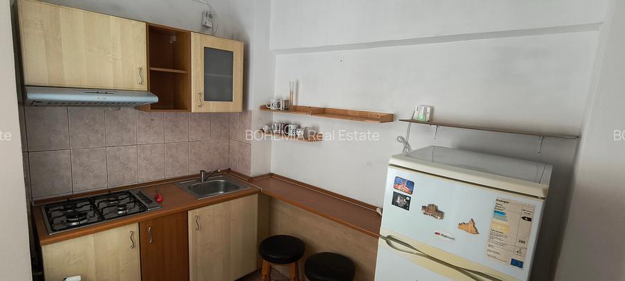 Garsonieră de vânzare Titan Piața Miniș - 2