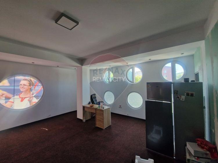 Spațiu generos in Piatra Neamt - perfect pentru afacerea ta - 18