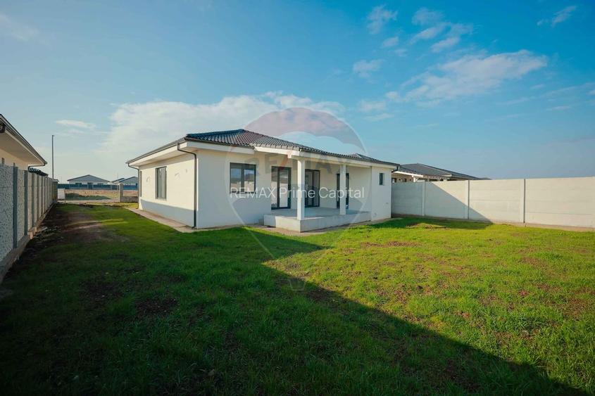 Casă pe nivel de vânzare cu 3 dormitoare, 500 mp teren – Sântandrei - 22