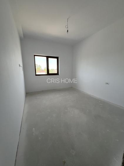 Chisoda - Duplex cu 5 camere despartit prin camera tehnica - 9