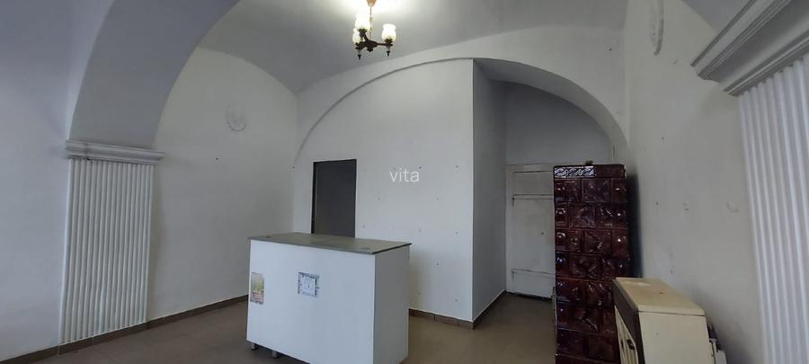 Spațiu Comercial de Închiriat în Târgu Secuiesc - 2