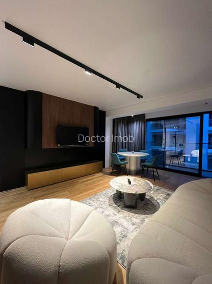 Stil de Viață „Yachting” în Inima Capitalei: 2 Camere Mobilate de Lux în Yacht K - 9