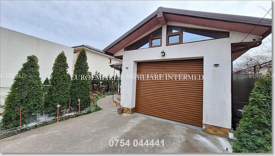 Vila+casa de vanzare zona Km 5 - 29