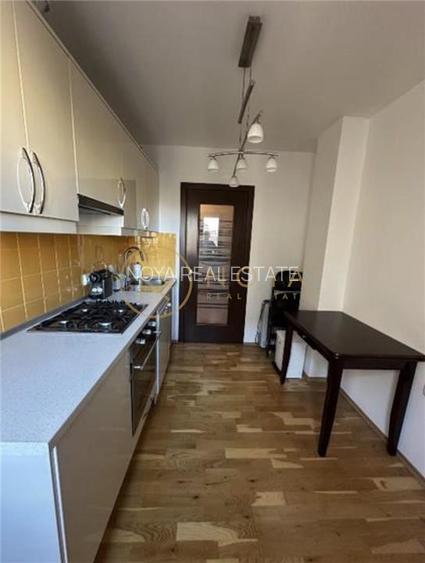 Apartament cu 3 camere Zona Unirii - 2