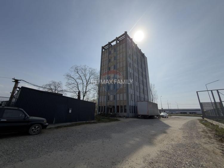 Hotel / Pensiune cu 48 camere de vânzare Calea Borsului/CT Park/ CET - 16