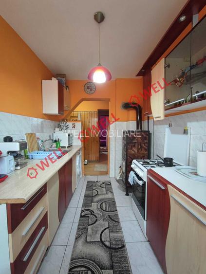 De vânzare apartament cu trei camere în Cătălina! - 11