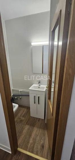 Apartament 3 camere, decomandat, zona Nicolina - 7