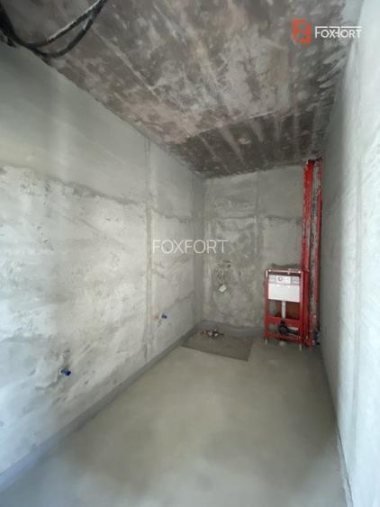 Casa tip triplex, cu 2 camere, de vanzare in Sanandrei. - 8