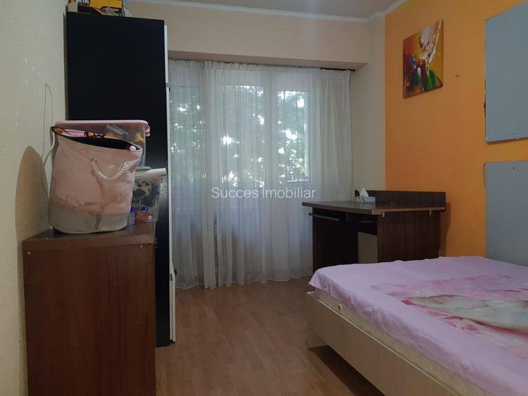 Titulesu, scoala 3, 3 camere decomandat, 80 MP,Loc parcare, etaj 1, 550 euro - 4