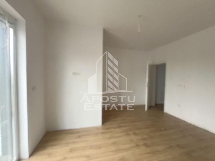Duplex modern Covaci cu curte de 370 mp