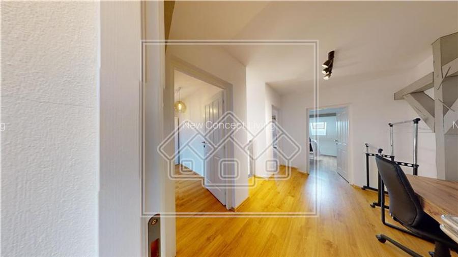 Apartament de vanzare in Sibiu  - 4 camere, 2 bai si balcon - - 13