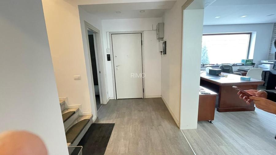 VILA DE INCHIRIAT PARCARE   BIROURI ZONA  PIPERA - 4