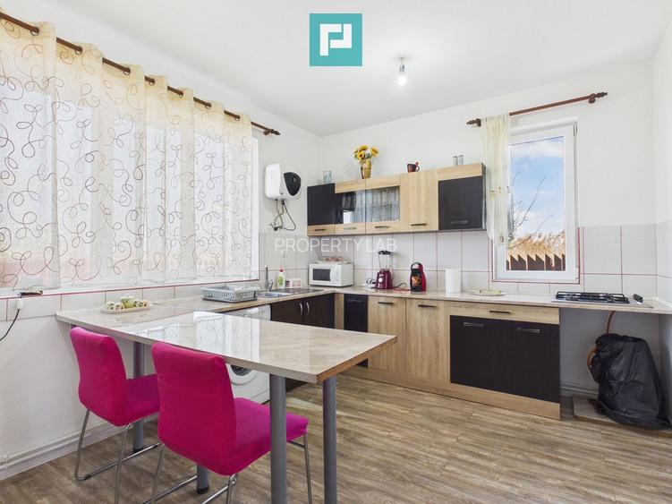 Casă cu 7 camere și teren generos în Șofronea - 6