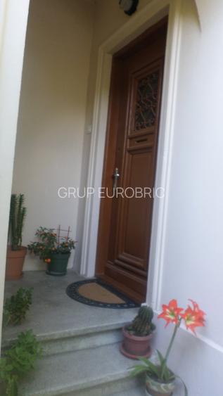 CASIN, AVERESCU, parter in VILA, LUX, nemobilat, utilat, curte mare, superb - 2