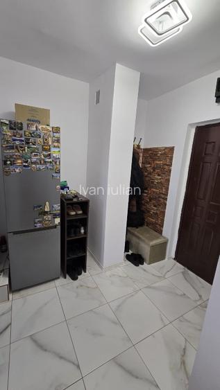 Vând apartament 2 camere  - 9