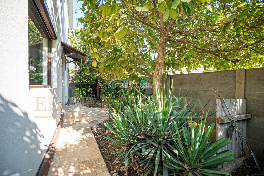 Viluta cocheta cu curte frumoasa in Mamaia Sat! - 36