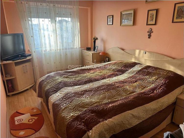 3 camere, Mobilat si Utilat, decomandat, 2 bai, Obor - Dinamo - 5