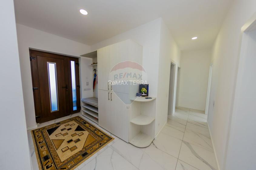 Casă super finisata de vanzare în sat Sasar / schimb cu Apartament - 25