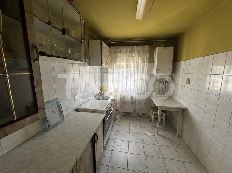 Apartament  3 camere 50 mp utili +4mp balcon utili zona Mihai Viteazul - 5