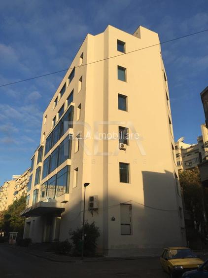 Premium Office Building Asset | 2.041 mp Su Totala | Ultracentral București - 2