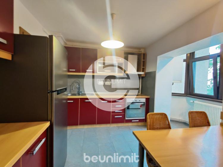 Apartament 3 camere decomandat-80mp-Etaj 2 Zona Centrala (Langa Politie) - 9