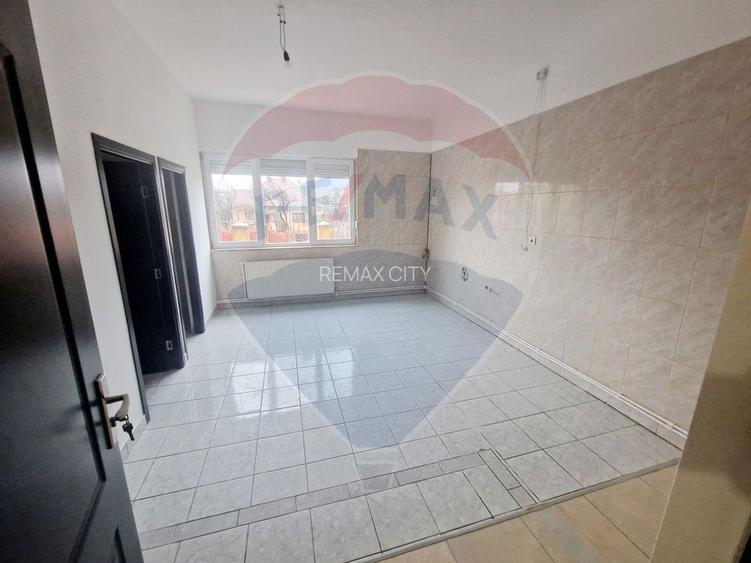 Vilă spațioasă de închiriat – 1 Mai, Piatra Neamț - 15