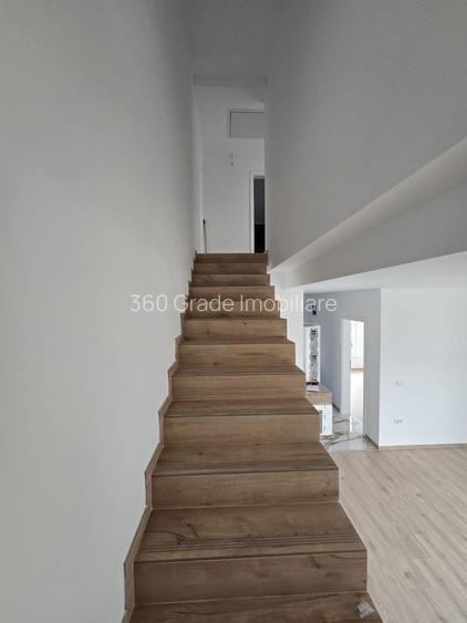 Duplex de vânzare Calea Medveș - 4 camere - 133.000 Euro + TVA - 5