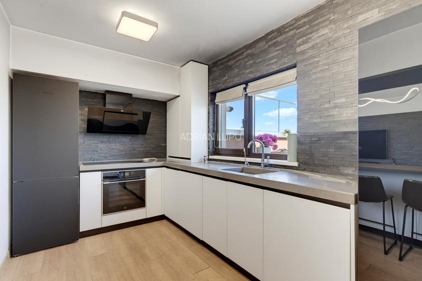 Vânzare Penthouse 3 Camere 2 Băi Newton Tătărași 168 mp READY TO MOVE