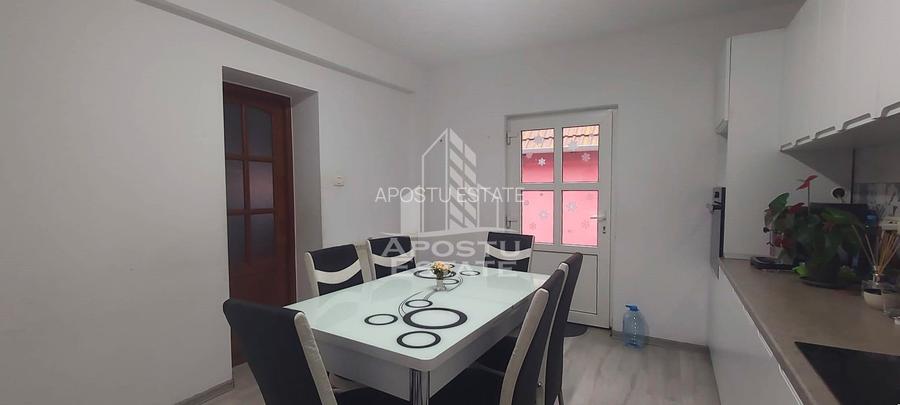 Casa construita pe un teren generos de 780 mp - 3