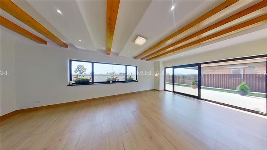 In stil mediteranean, curte proprie, 4 camere, terasa, pod mansardabil, Harman, - 2