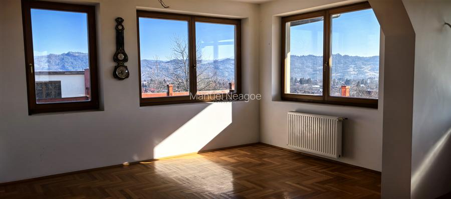 Vila/Pensiune 620mp  , teren generos 3862mp , priveliste de top , neopturata - 4