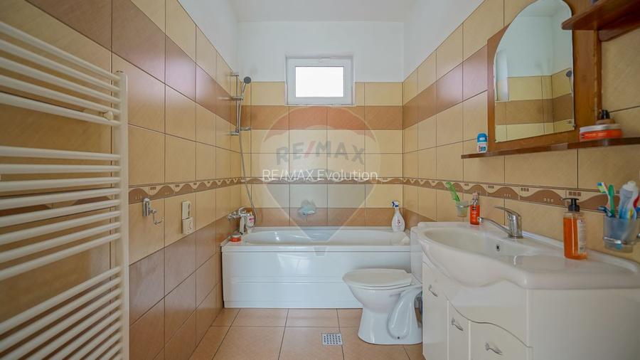 Spatiu Comercial/Afacere si casa de vânzare/zarnesti/Brasov - 7