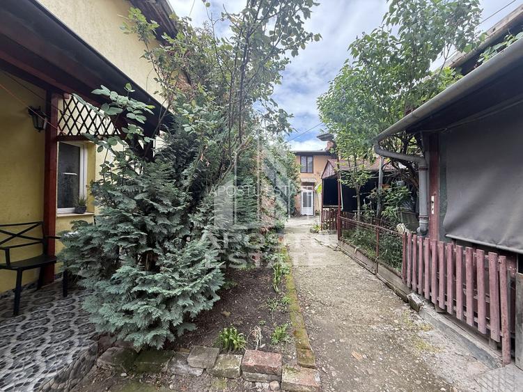 Casa la curte comuna, 4 camere, centrala proprie, complet renovata - 21